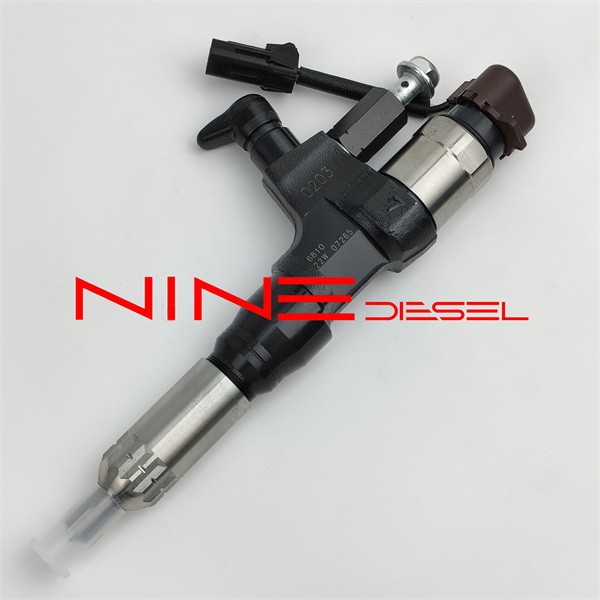 095000-6810 23670-E0203 injector