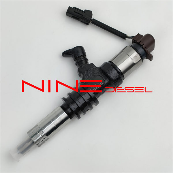 095000-8920 ME306398 injector
